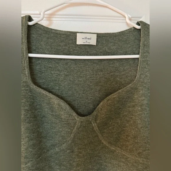 Aritzia Wilfred Sweater Size M - Picture 2 of 4